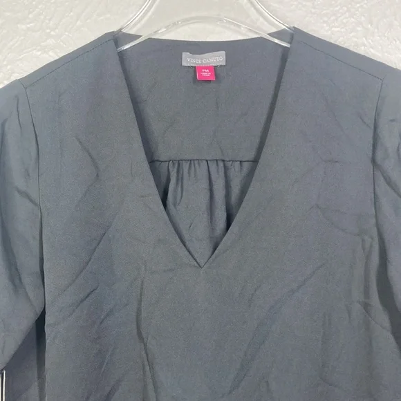 NWT Vince Camuto Black Ruffle Sleeve V-Neck Blouse Women's Size Petite M… - Picture 6 of 9
